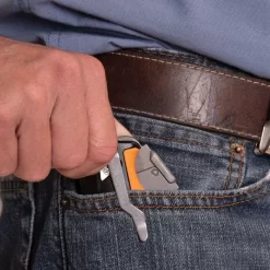 Fiskars Pro Folding Utility Knife 13 Fiskars Pro Folding Utility Knife -Garden Tools 770030 5