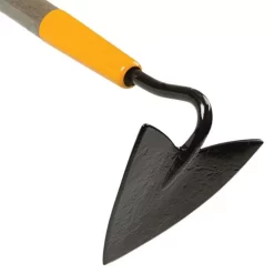 Ames Warren Triangular Hoe, 4.75-inch Width -Garden Tools 7wh 2