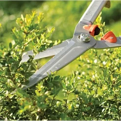 Leonard Hedge Shear, 9in Straight Blades, 29.5in Overall 9 Leonard Hedge Shear, 9in Straight Blades, 29.5in Overall -Garden Tools 91295 4