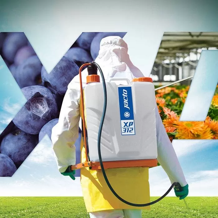 Jacto 3 Gallon Backpack Sprayer, White 2 Jacto 3 Gallon Backpack Sprayer, White - Image 2